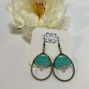 Boho earrings - pink & turquoise coloured seed beads - Antique brass accents